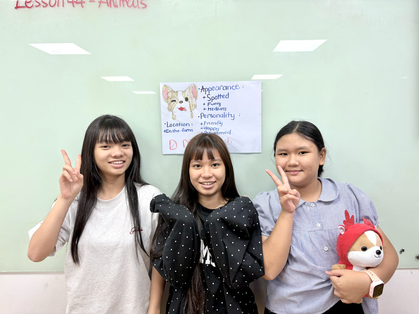 Không kh í lớp học IELTS THCS 3