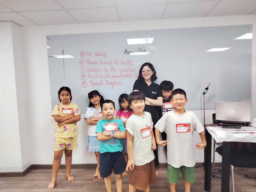 Không khí lớp học DOL Kids 8